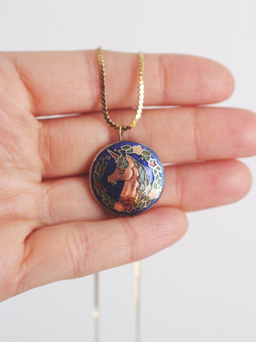 Vintage Cloisonné Enamel Unicorn Pendant Necklace Gold 70s 80s Whismical Mystica